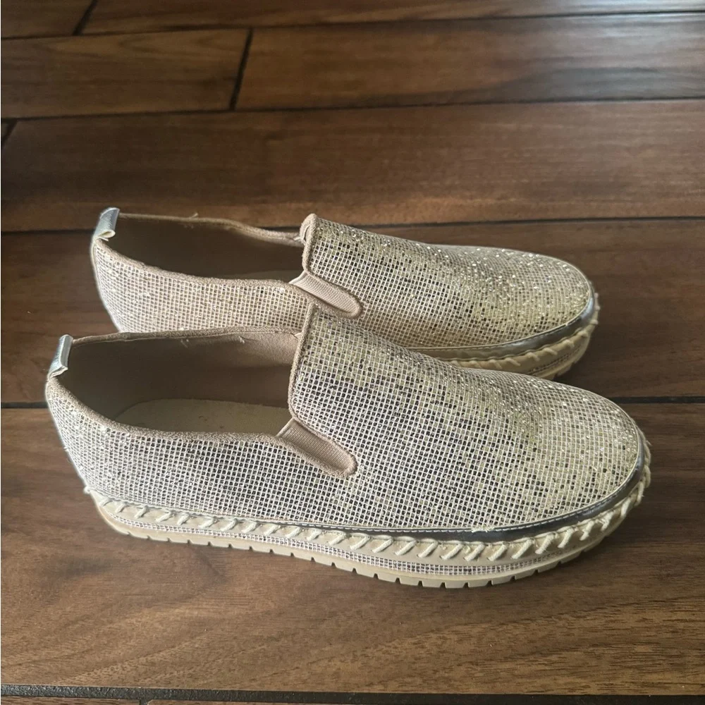 JOLIMALL Woman's rose gold platform slip on sneakers size 9